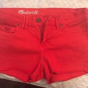 Madewell red shorts ❤️